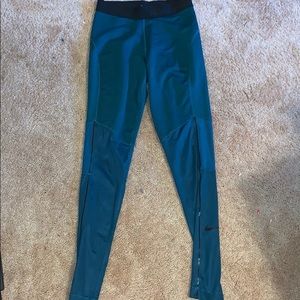 NikePro turquoise leggings